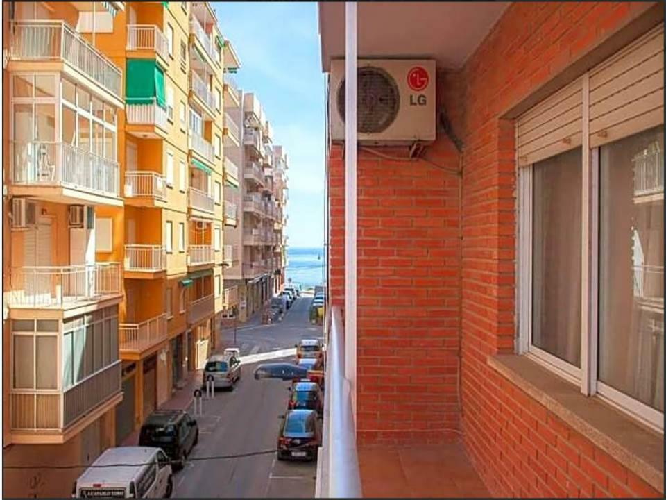 Torrevieja Apartment Luaran gambar